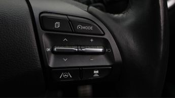 Hyundai KONA PREMIUM
