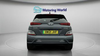 Hyundai KONA PREMIUM