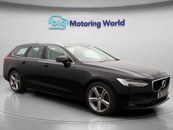 Volvo V90 T4 MOMENTUM PLUS