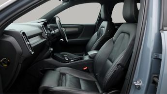 Volvo XC40 RECHARGE PRO TWIN AWD