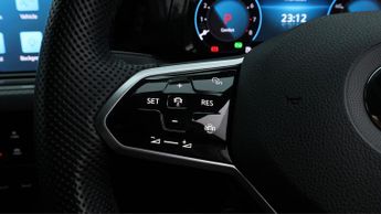 Volkswagen Golf R-LINE ETSI DSG