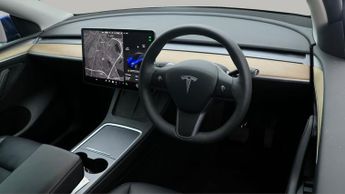 Tesla Model Y BASE