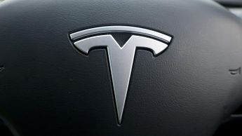 Tesla Model Y BASE