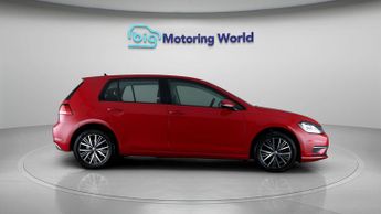 Volkswagen Golf SE NAVIGATION TDI BLUEMOTION TECHNOLOGY