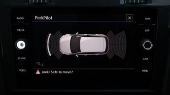 Volkswagen Golf SE NAVIGATION TDI BLUEMOTION TECHNOLOGY