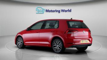 Volkswagen Golf SE NAVIGATION TDI BLUEMOTION TECHNOLOGY