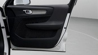 Volvo XC40 B4 INSCRIPTION AWD