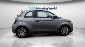 Fiat 500e ACTION