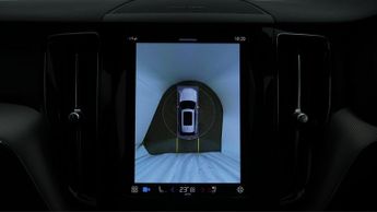 Volvo XC60 B5 PLUS AWD