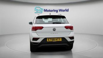 Volkswagen T-Roc SE TSI EVO DSG