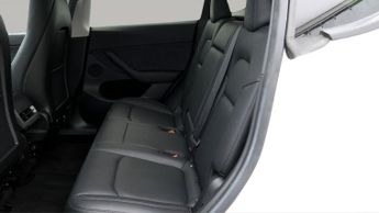 Tesla Model Y BASE