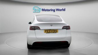 Tesla Model Y BASE