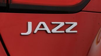Honda Jazz I-MMD EX