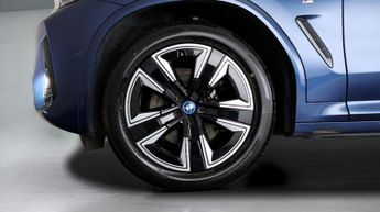 BMW iX3 M SPORT