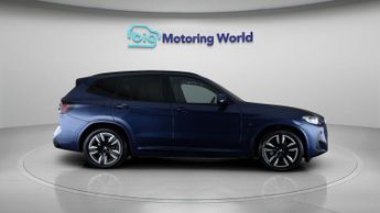 BMW iX3 M SPORT