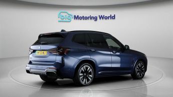 BMW iX3 M SPORT