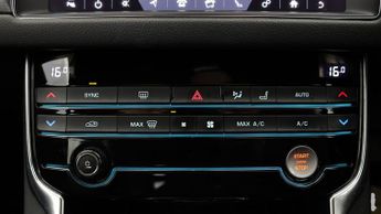 Jaguar XF D R-SPORT AWD