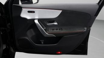 Mercedes-Benz A Class A 200 AMG LINE PREMIUM