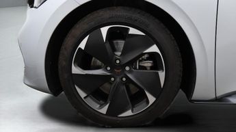 CUPRA Born V2