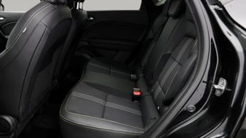 Renault Captur E-TECH ENGINEERED