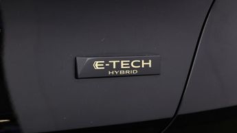 Renault Captur E-TECH ENGINEERED