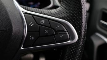 Renault Captur E-TECH ENGINEERED