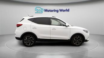 MG MG ZS EXCLUSIVE T-GDI
