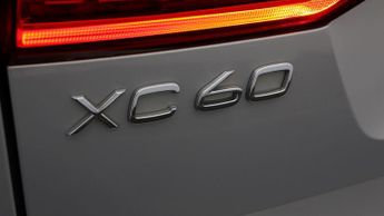 Volvo XC60 B5 PLUS AWD