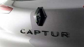 Renault Captur E-TECH ENGINEERED
