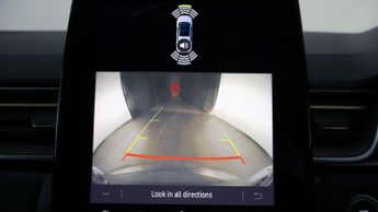 Renault Captur E-TECH ENGINEERED