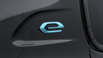 Peugeot E-208 GT PREMIUM