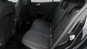 Ford Focus ST-LINE X