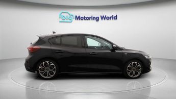 Ford Focus ST-LINE X