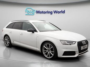 Audi A4 AVANT TFSI S LINE BLACK EDITION