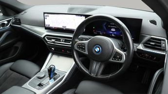 BMW i4 EDRIVE40 M SPORT