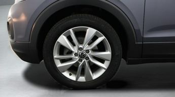 Volkswagen T-Cross SE TSI DSG