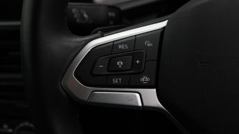 Volkswagen T-Cross SE TSI DSG