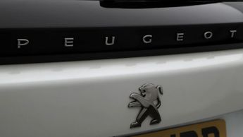 Peugeot E-2008 GT