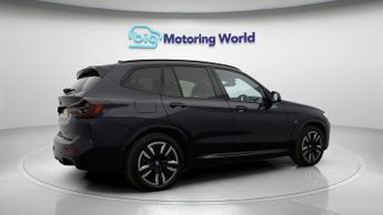 BMW iX3 M SPORT