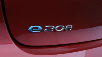 Peugeot E-208 GT PREMIUM