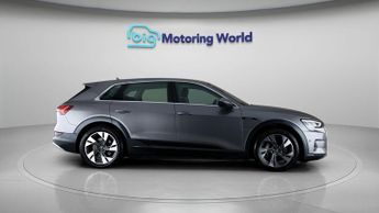 Audi e-tron QUATTRO SPORT