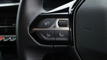 Peugeot E-2008 ALLURE PREMIUM