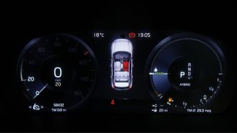 Volvo XC40 RECHARGE T5 R-DESIGN PRO