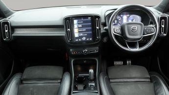 Volvo XC40 RECHARGE T5 R-DESIGN PRO