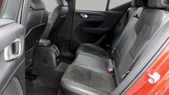 Volvo XC40 RECHARGE T5 R-DESIGN PRO