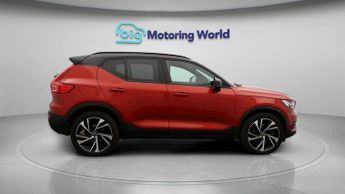 Volvo XC40 RECHARGE T5 R-DESIGN PRO