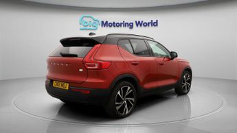 Volvo XC40 RECHARGE T5 R-DESIGN PRO