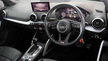Audi Q2 TFSI S LINE