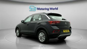 Volkswagen T-Roc LIFE TSI DSG