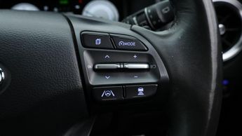 Hyundai KONA PREMIUM